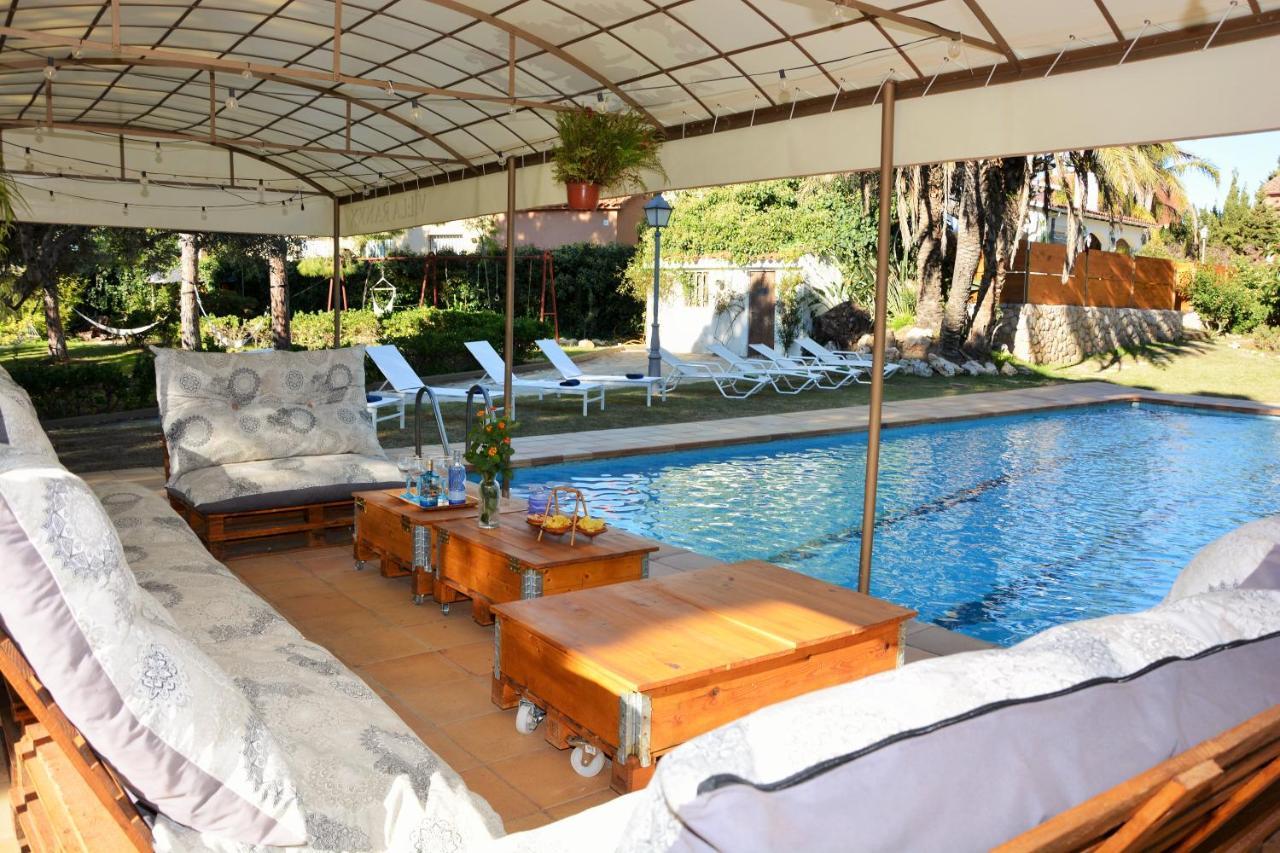 Villa Sitges El Ranch Amaizing Outdoor Areas Beaches At 5 Minutes Walk Sitges At 15 Min Drive Ac Pool Jacuzzi & Garden Xxl Калафел Екстериор снимка