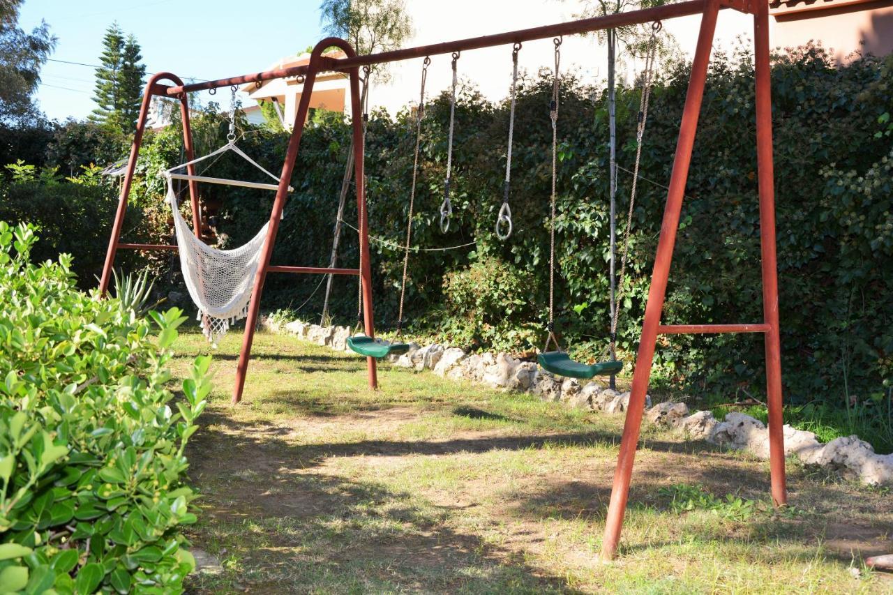 Villa Sitges El Ranch Amaizing Outdoor Areas Beaches At 5 Minutes Walk Sitges At 15 Min Drive Ac Pool Jacuzzi & Garden Xxl Калафел Екстериор снимка
